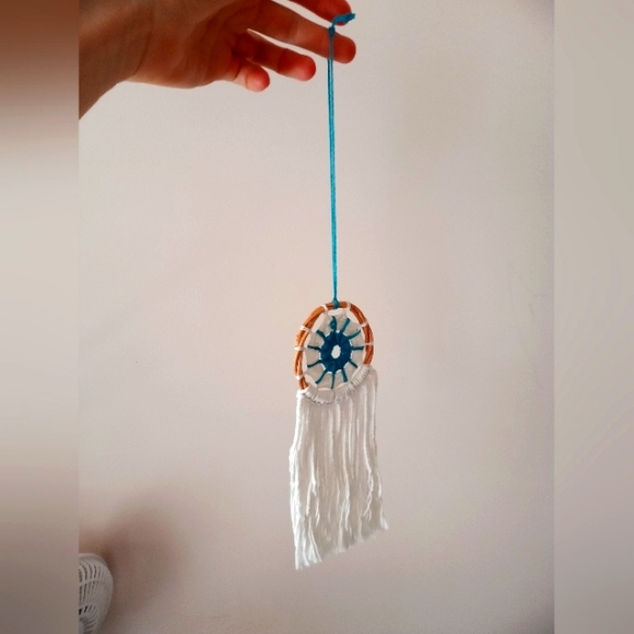 Macrame dreamcatcher - Picture 4 of 11